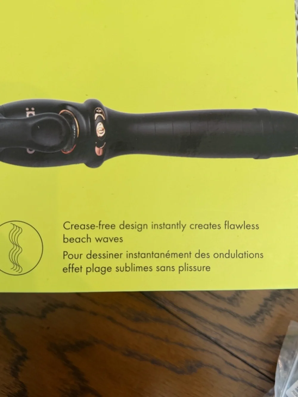 amika High Tide Deep Waver - Black Waver Barrels